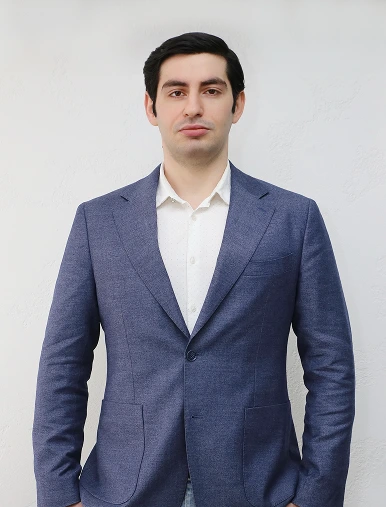 Аркадий Айларов, юрист первичного приема